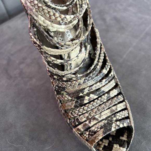 Python high heels, size 39, Leather-Italian, Like new - Picture 14 of 15